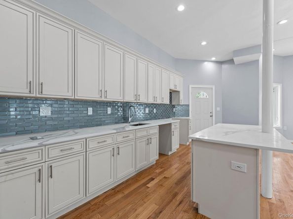 21908 138th Road, Laurelton NY 11413