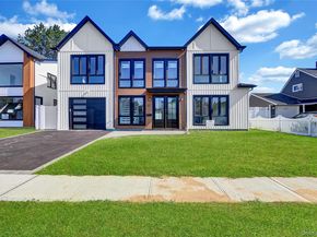 27 Red Maple Drive N, Levittown NY 11793