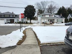 25 Pinetree Road, Westbury NY 11590