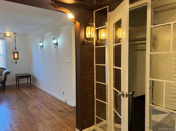 39-20 52nd Street 2G, Woodside NY 11377