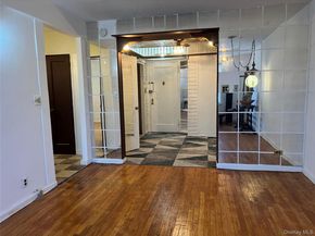 39-20 52nd Street 2G, Woodside NY 11377