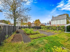 13214 Farmers Boulevard, Saint Albans NY 11434