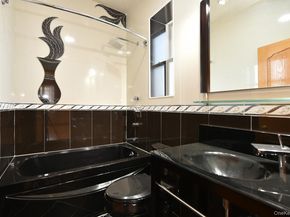 84-29 Kendrick Place, Jamaica Estates NY 11432