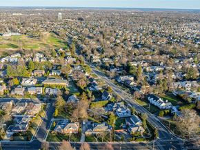 467 Hempstead Avenue, Rockville Centre NY 11570