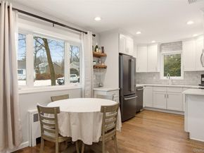 23 Gay Lore Drive, Huntington NY 11743