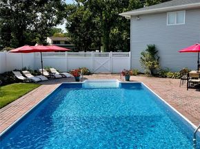 5 Metcale Lane, East Northport NY 11731