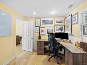 5 Metcale Lane, East Northport NY 11731