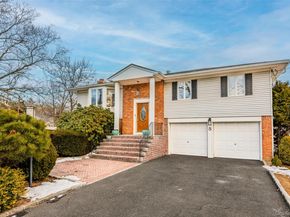 5 Metcale Lane, East Northport NY 11731