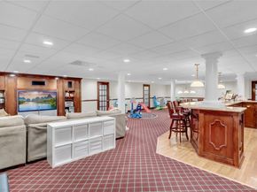 15 Pironi Court, Woodbury NY 11797