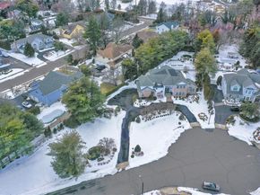 15 Pironi Court, Woodbury NY 11797