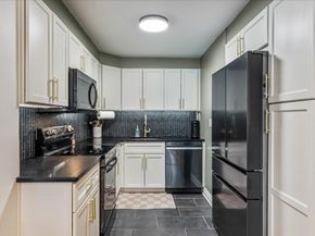 10-24 166th Street 3A, Beechhurst NY 11357