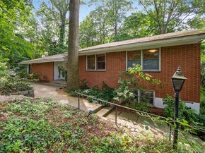 160 Hampshire Road, Bronxville NY 10708