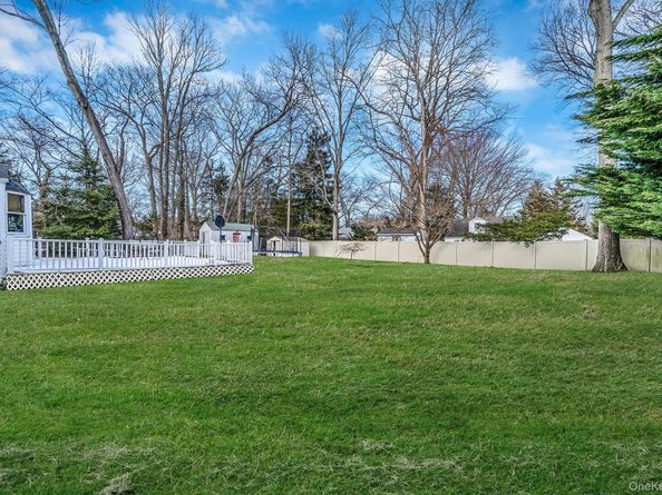 52 Grant Street, East Northport NY 11731