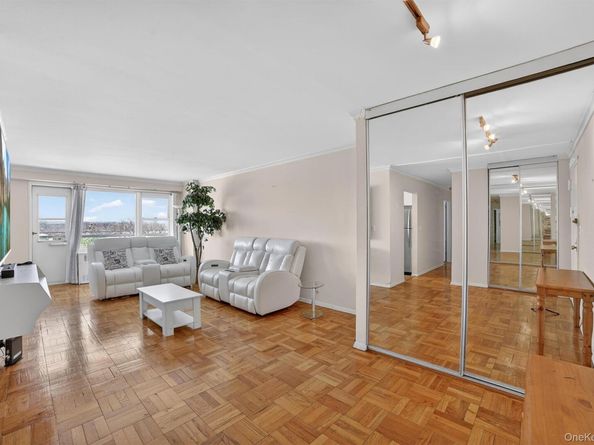 1853 Central Park Avenue 16A, Yonkers NY 10710