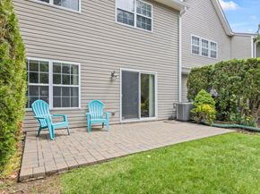 124 Erin Lane, East Setauket NY 11733