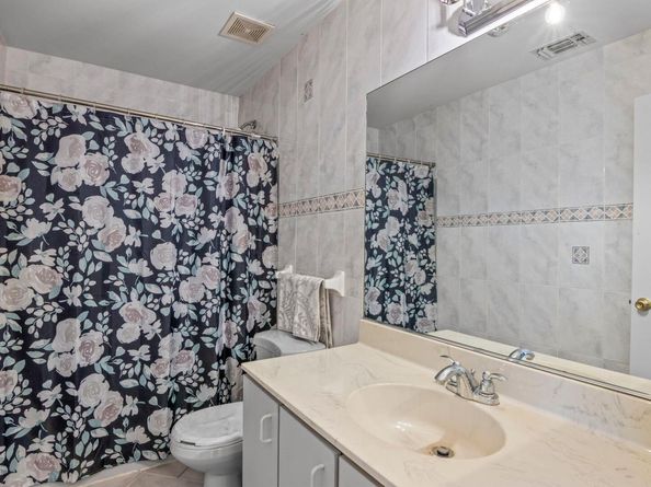 124 Erin Lane, East Setauket NY 11733