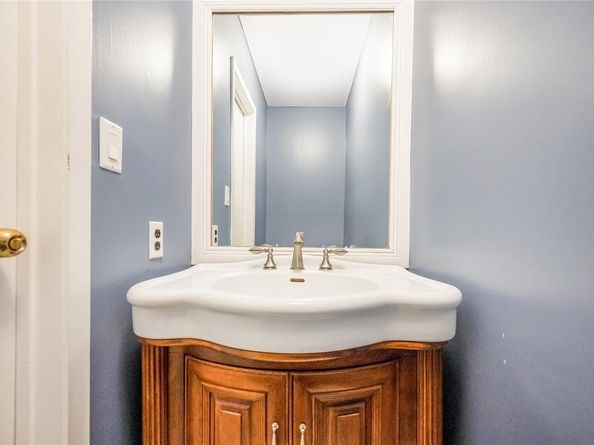 116 Westend Avenue 21, Freeport NY 11520