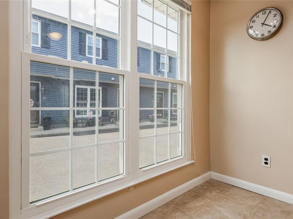 116 Westend Avenue 21, Freeport NY 11520
