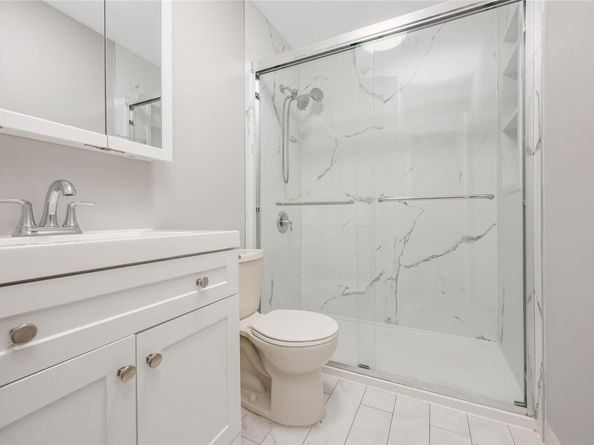 116 Westend Avenue 21, Freeport NY 11520
