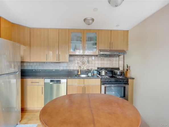 6422 Bay Parkway 6B, Brooklyn NY 11204