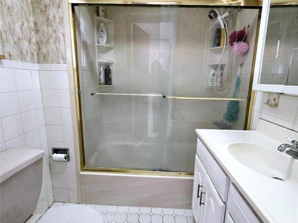 8509 Sutter Avenue, Ozone Park NY 11417