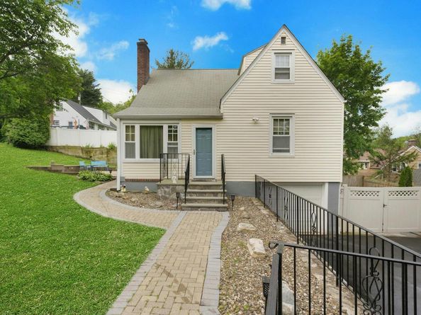 66 Columbia Avenue, Thornwood NY 10594