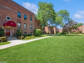 336 Richbell Road C4, Mamaroneck NY 10543