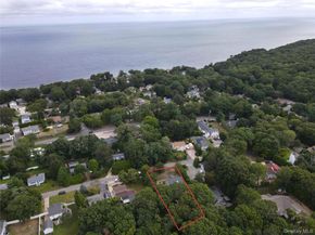 39 Hill Street E, Wading River NY 11792