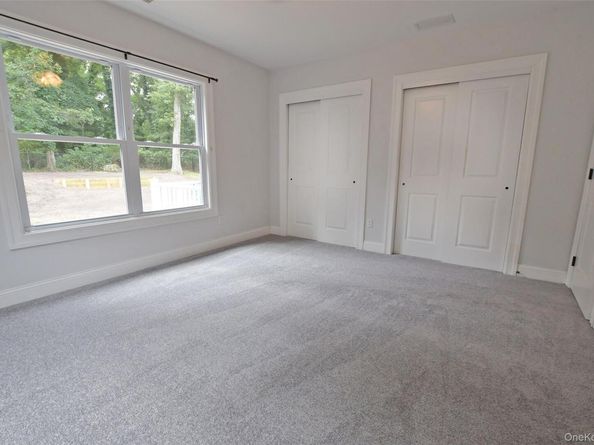 39 Hill Street E, Wading River NY 11792