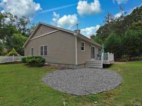 39 Hill Street E, Wading River NY 11792