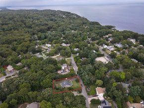 39 Hill Street E, Wading River NY 11792