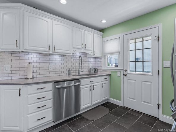 7 Cornell Avenue, Hicksville NY 11801