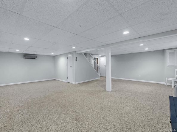7 Cornell Avenue, Hicksville NY 11801