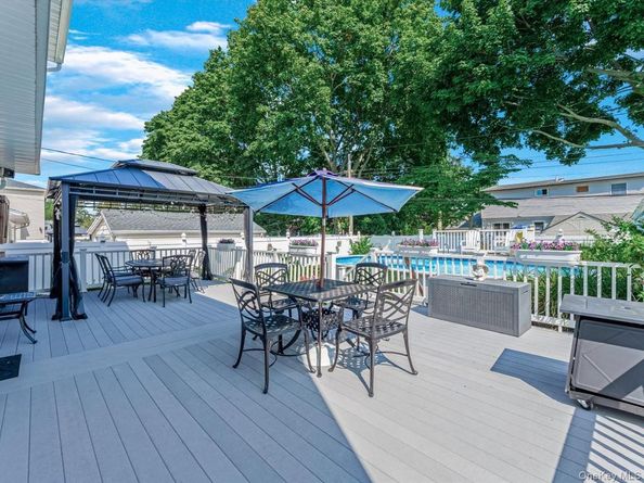 7 Cornell Avenue, Hicksville NY 11801