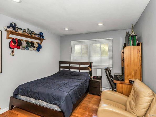 3101 Lonni Lane, Merrick NY 11566