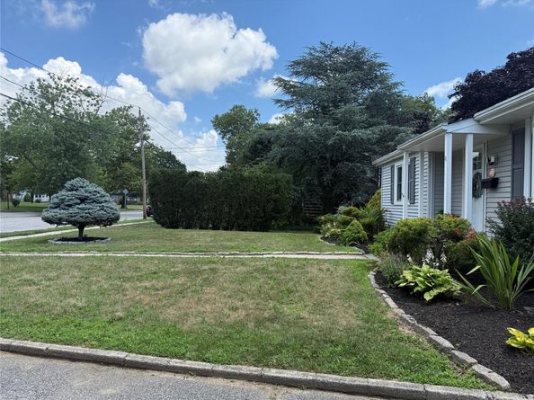 21 Duryea Street, Riverhead NY 11901