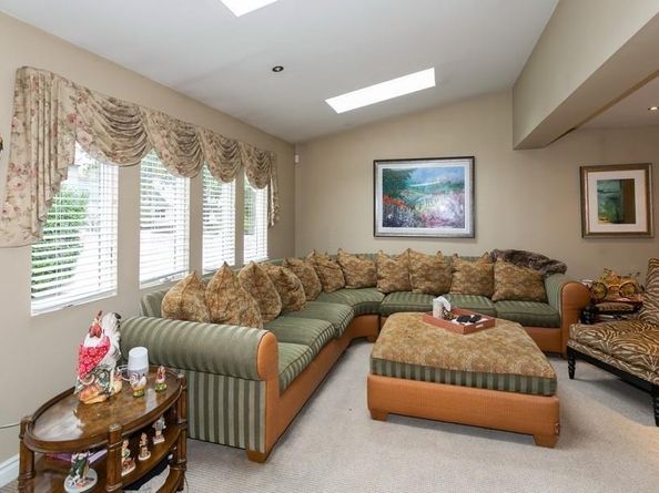 11 Avon Road, Hewlett NY 11557