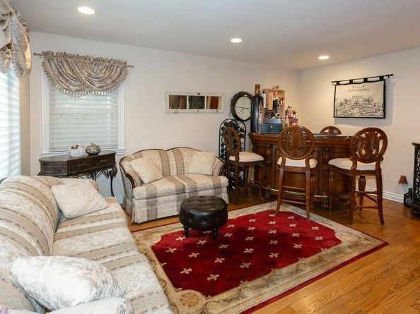 11 Avon Road, Hewlett NY 11557
