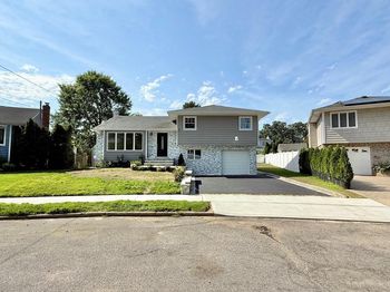 2166 Isabelle Ct