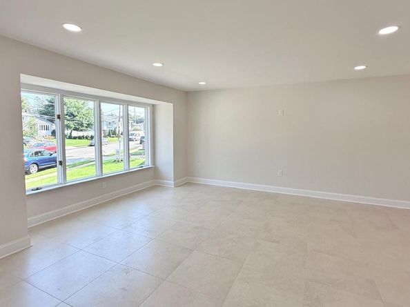 2166 Isabelle Ct, North Bellmore NY 11710