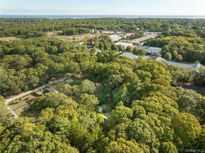 3 Leslie Court, Remsenburg NY 11972