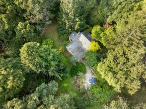 3 Leslie Court, Remsenburg NY 11972