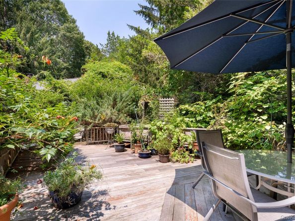 3 Leslie Court, Remsenburg NY 11972
