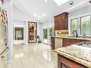 83 The Dell, Albertson NY 11507