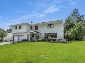 83 The Dell, Albertson NY 11507