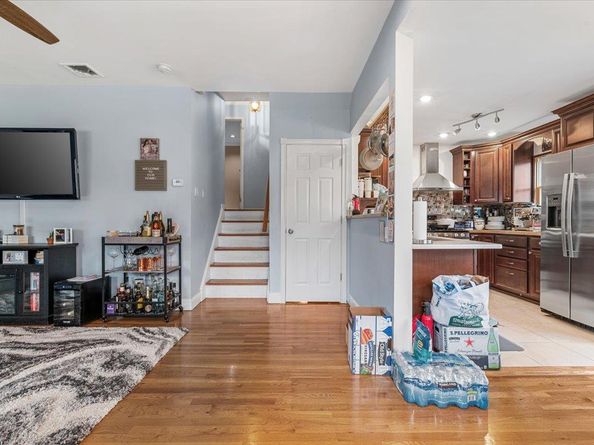 40 Woodland Avenue, Farmingdale NY 11735