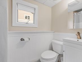 40 Woodland Avenue, Farmingdale NY 11735