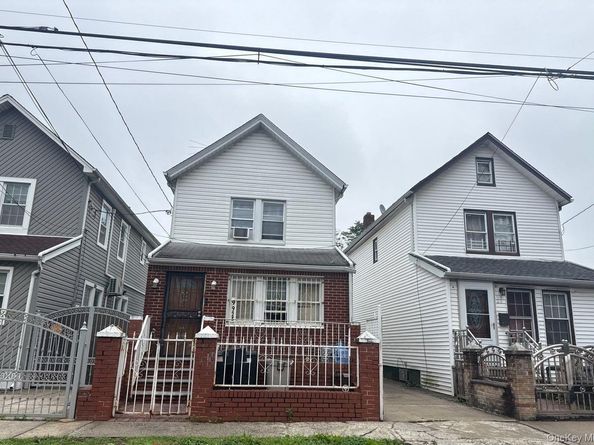 99-23 215th Street, Queens Village NY 11429