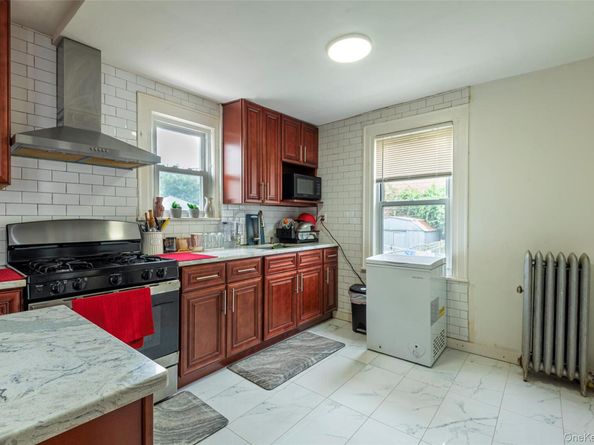 217-27 99 Avenue, Queens Village NY 11429