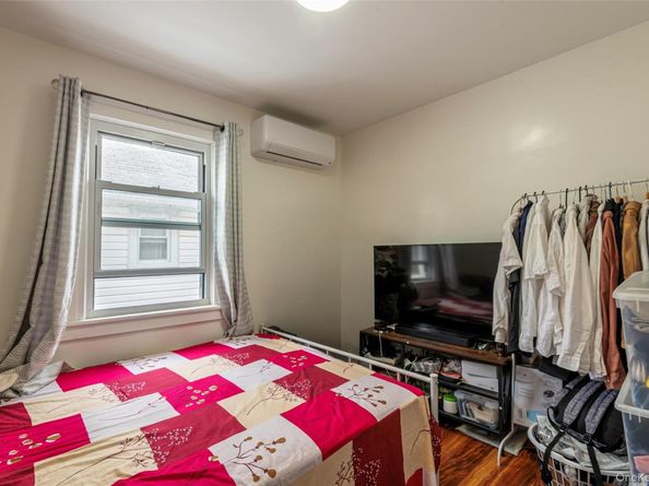 217-27 99 Avenue, Queens Village NY 11429